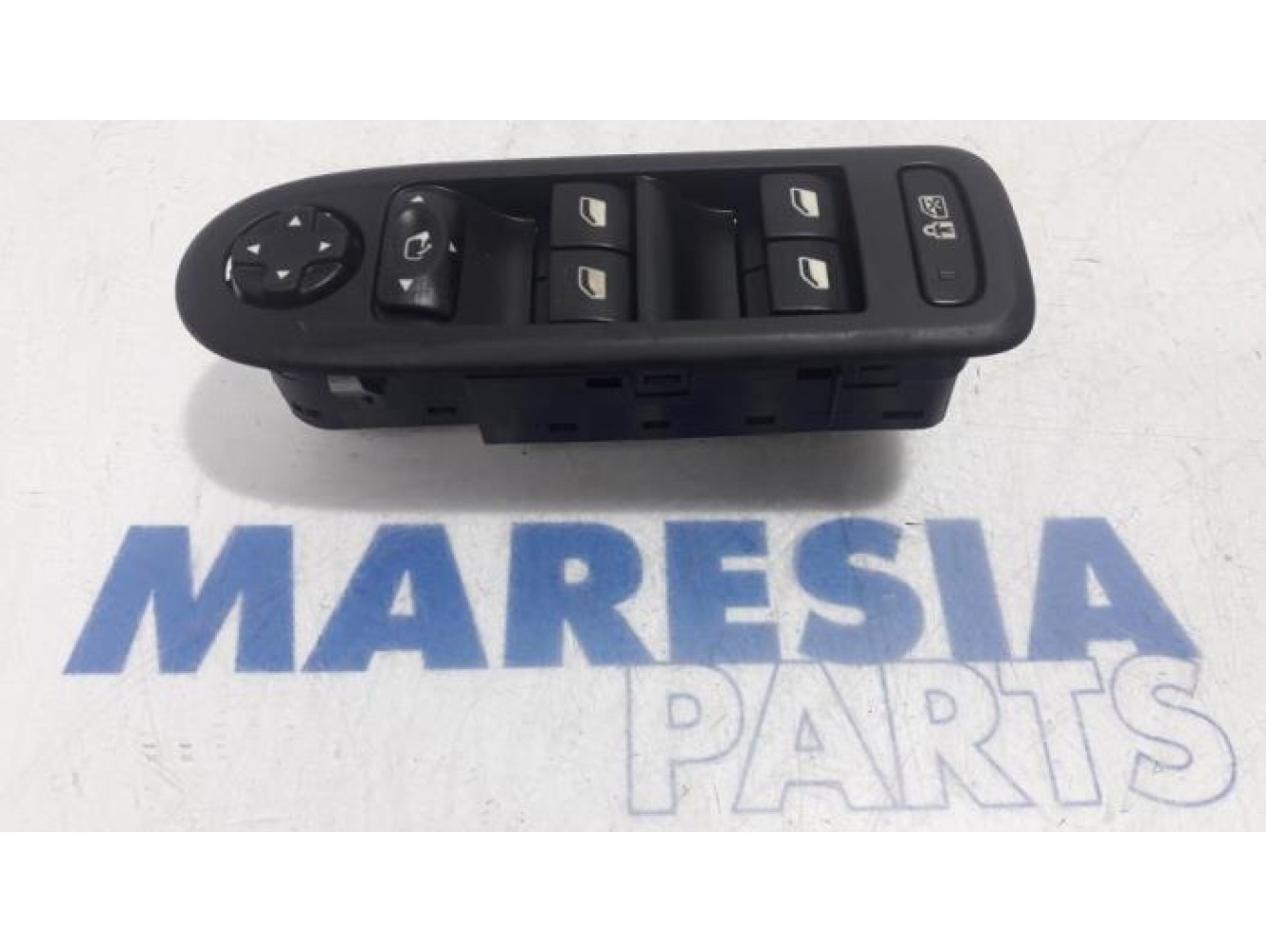 Citroen - C5 - Multi-functional window switch