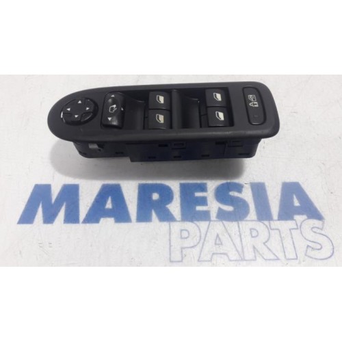 Citroen - C5 - Multi-functional window switch