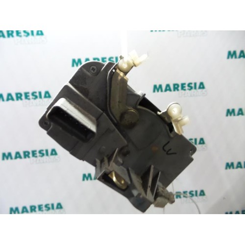 Citroen - C5 - Door lock mechanism 4-door, front left
