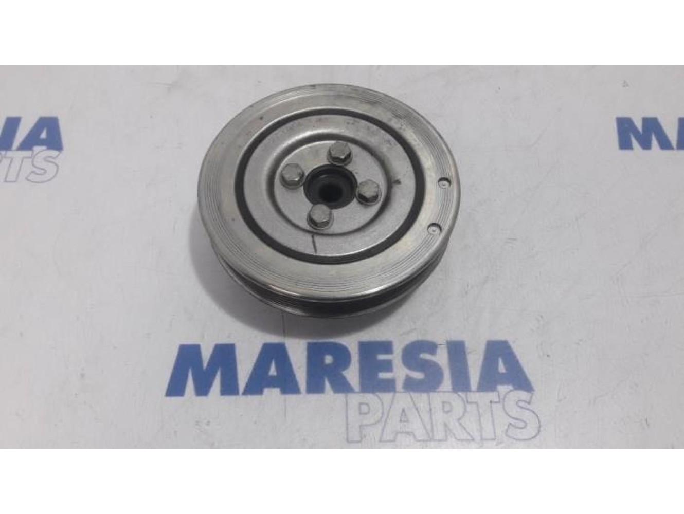 Opel - Combo - Crankshaft pulley