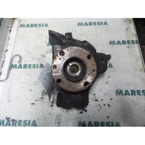 Fiat - Punto - Fusee links-voor