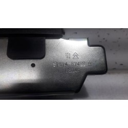 Peugeot - 2008 - Tailgate lock mechanism