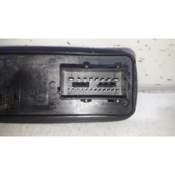 Peugeot - 2008 - Multi-functional window switch