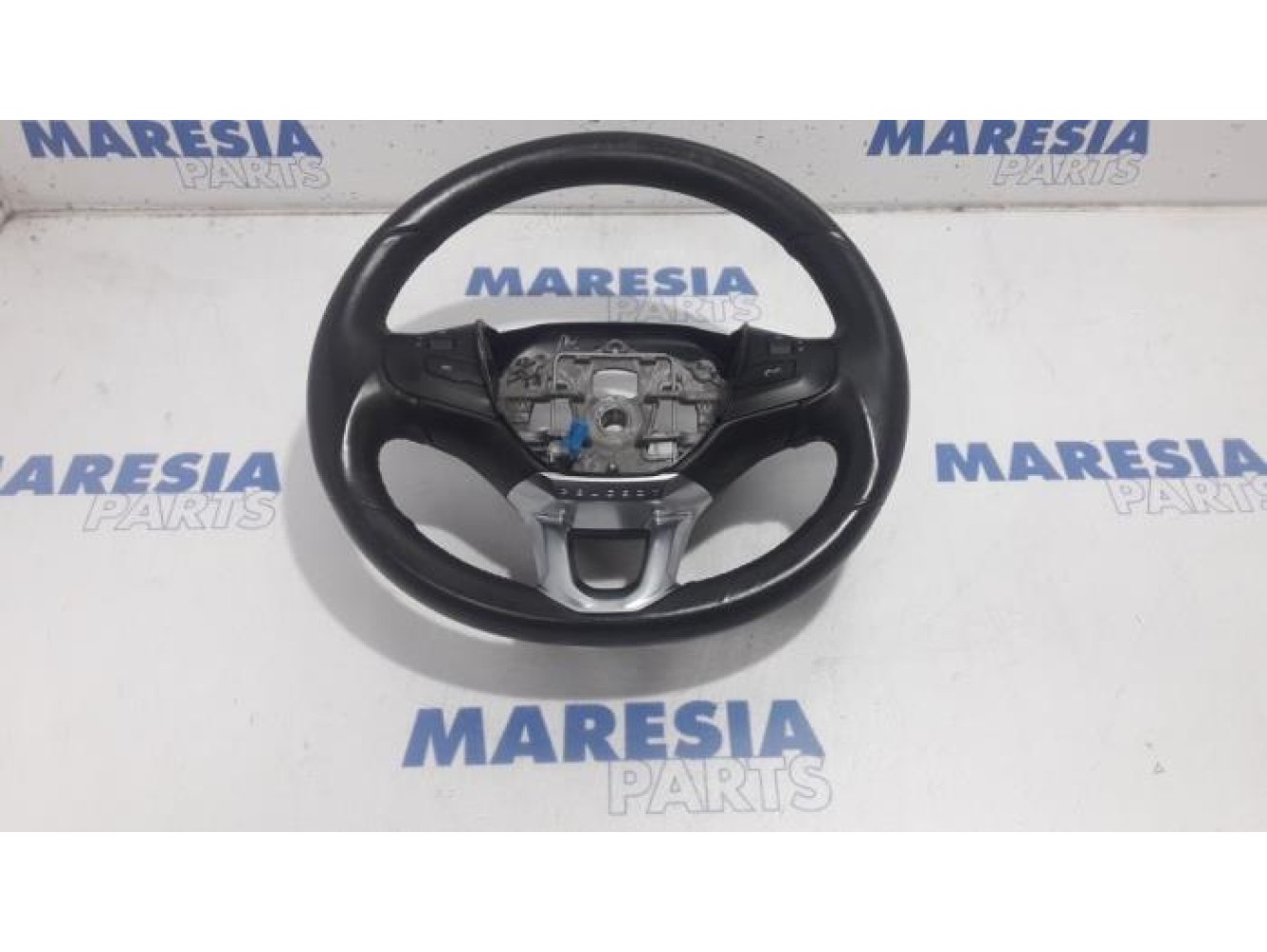 Peugeot - 2008 - Steering wheel