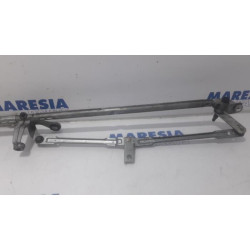 Peugeot - 308 - Wiper mechanism