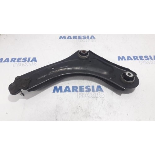 Renault - Megane - Front lower wishbone, right