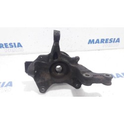 Renault - Megane - Fusee links-voor