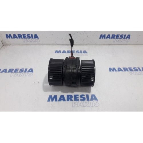 Renault - Megane - Heating and ventilation fan motor