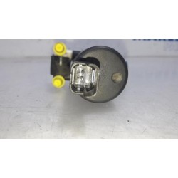 Renault - Megane - Scheibensprüherpumpe vorne
