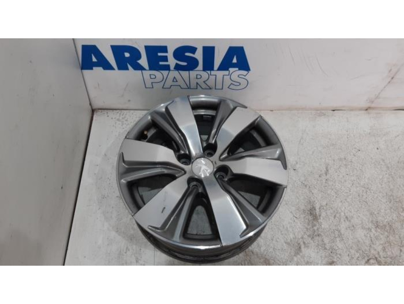 Peugeot - 2008 - Wheel