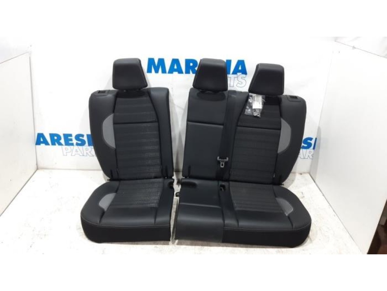 Peugeot - 2008 - Rear bench seat