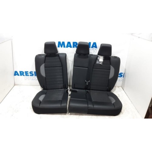 Peugeot - 2008 - Rear bench seat
