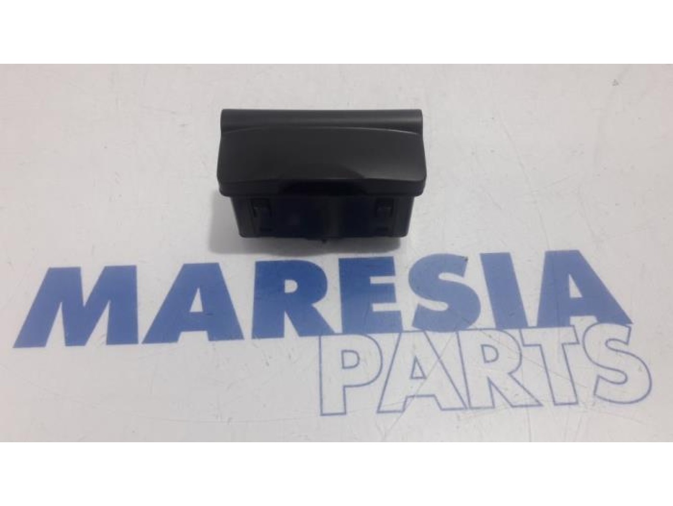 Renault - Megane - AUX/USB aansluiting