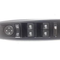 Renault - Megane - Multi-functional window switch