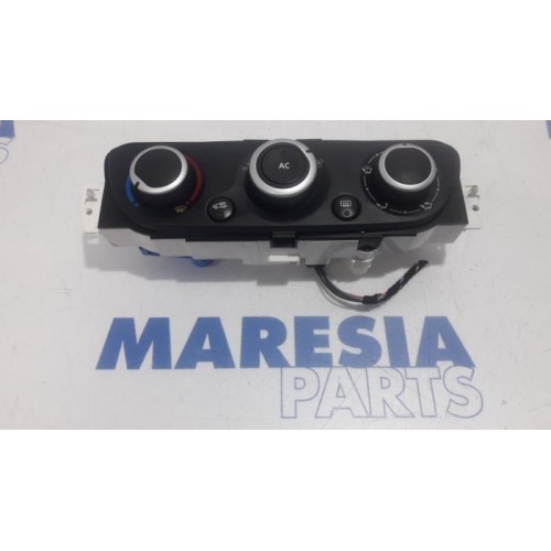 Renault - Megane - Panneau de commandes chauffage