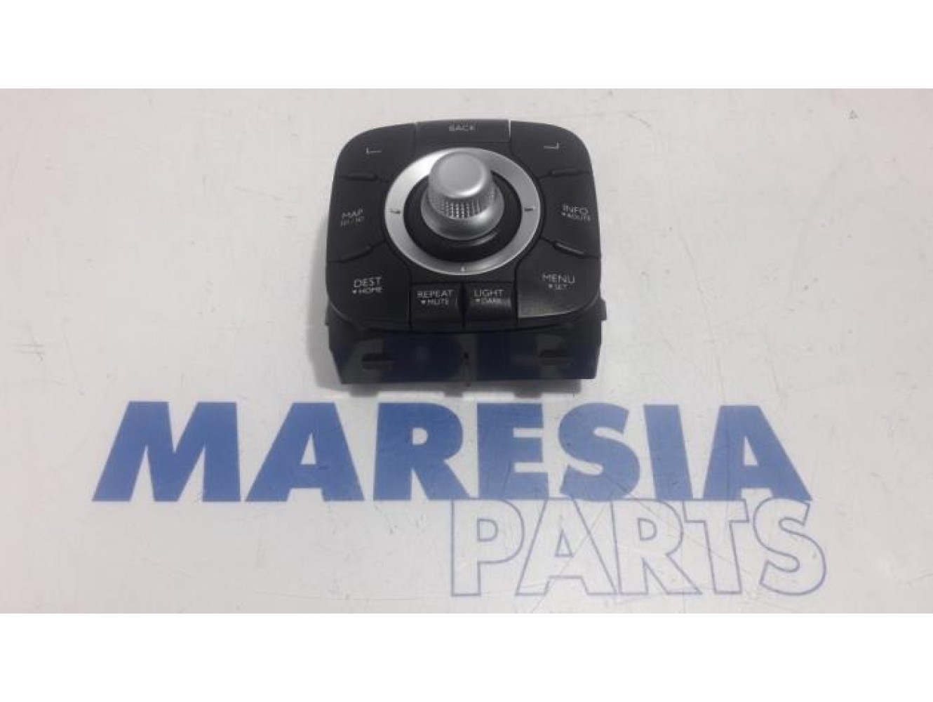 Renault - Megane - Panneau de commandes navigation