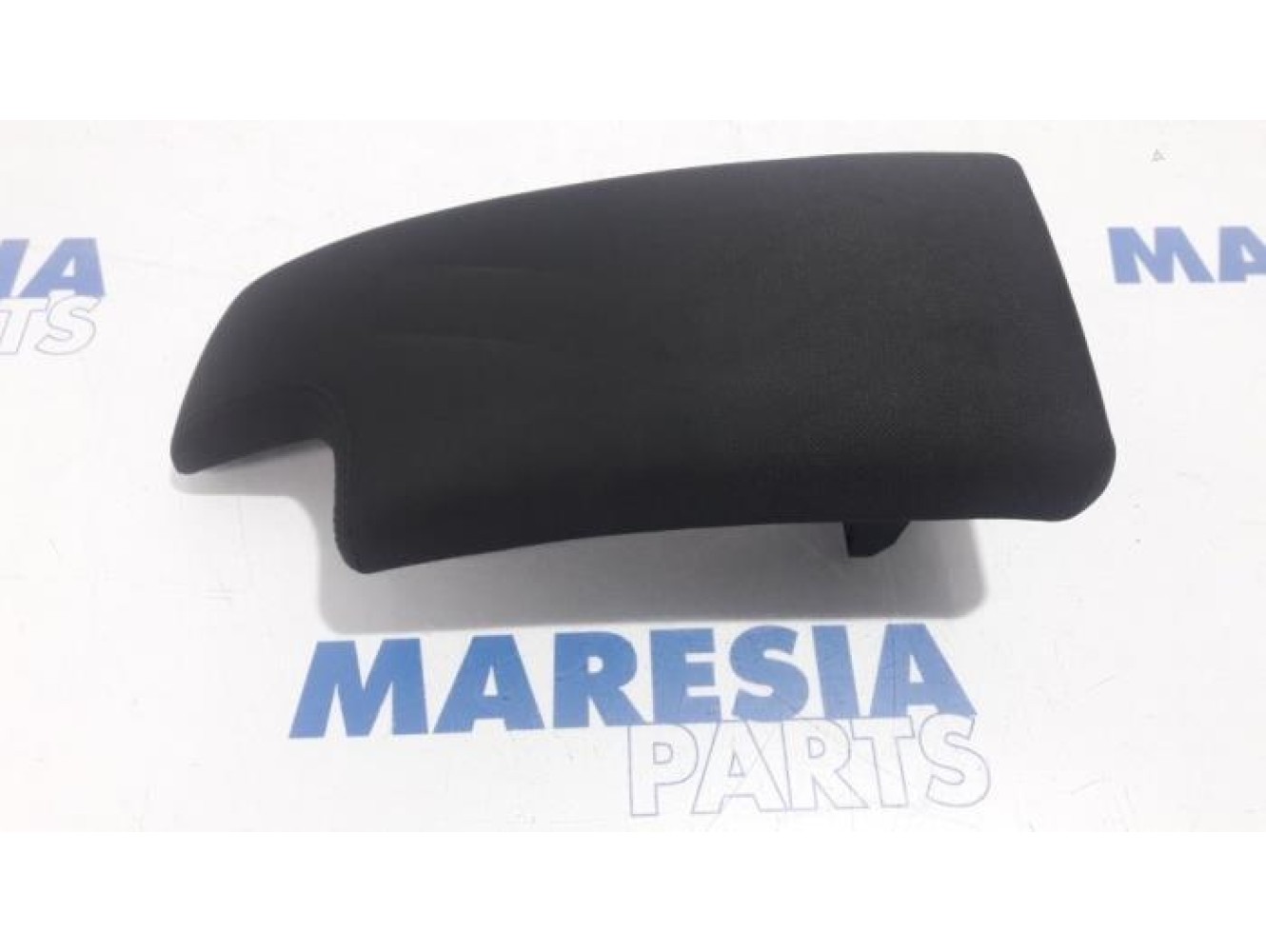 Renault - Megane - Armrest