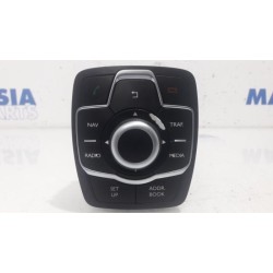 Peugeot - 508 - Panneau de commandes navigation