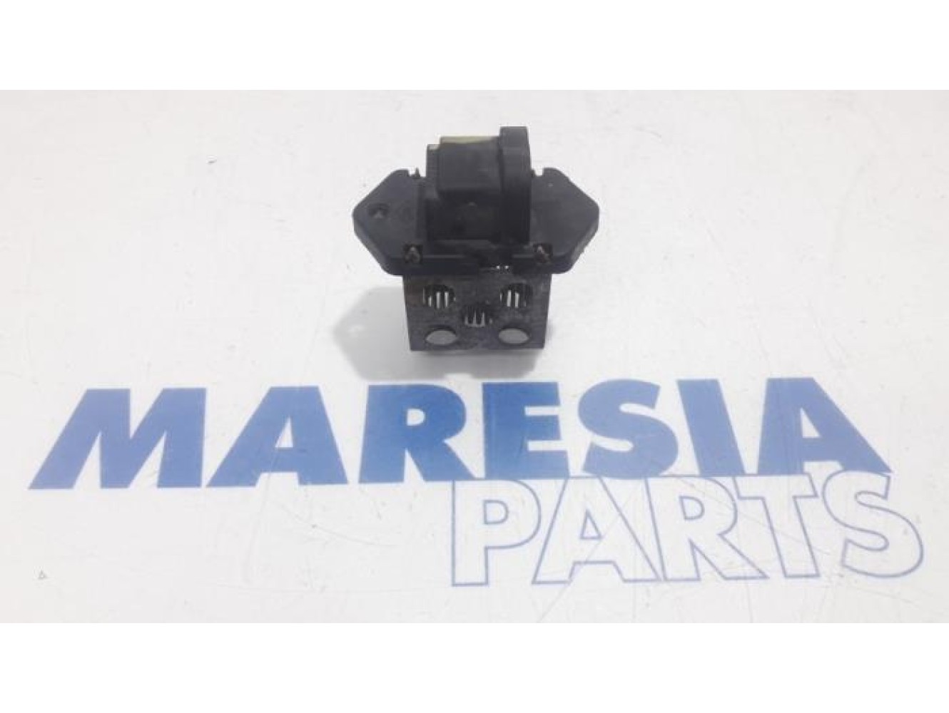 Renault - Kangoo - Cooling fan resistor
