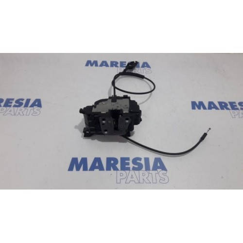 Renault - Kangoo - Front door lock mechanism 4-door, right