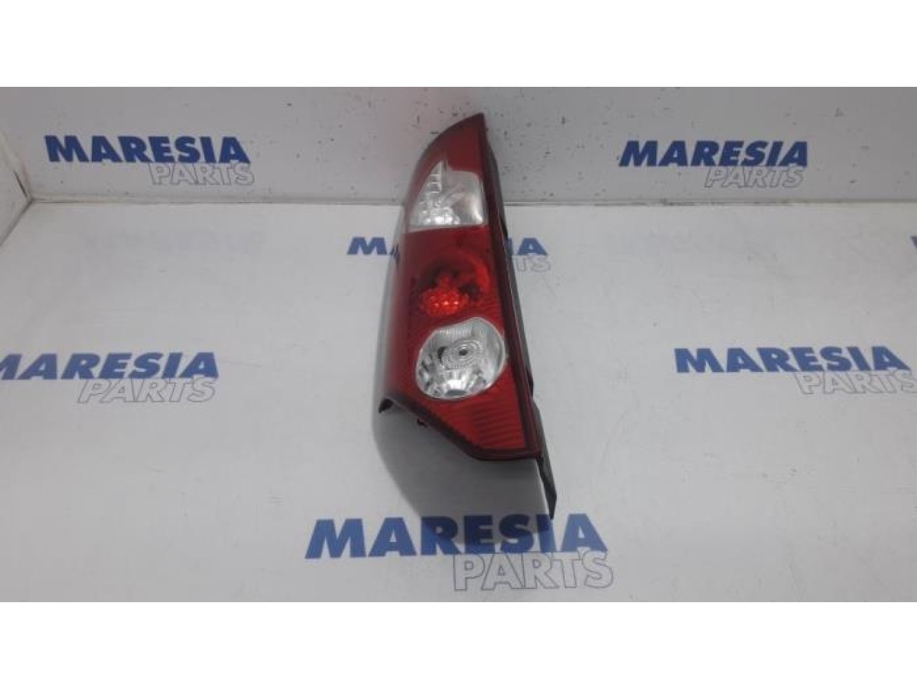 Renault - Kangoo - Achterlicht links