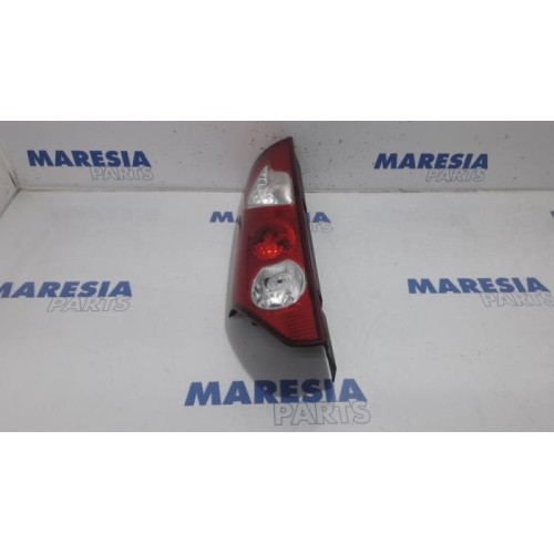 Renault - Kangoo - Achterlicht links