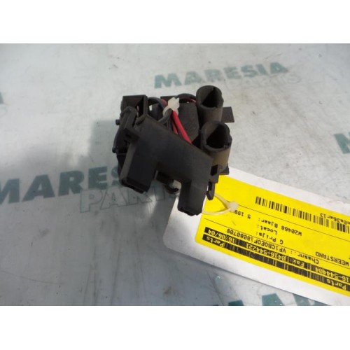 Renault - Clio - Heater resistor