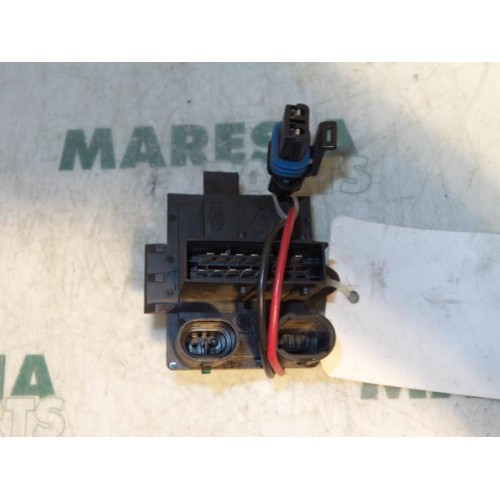 Renault - Clio - Heater resistor
