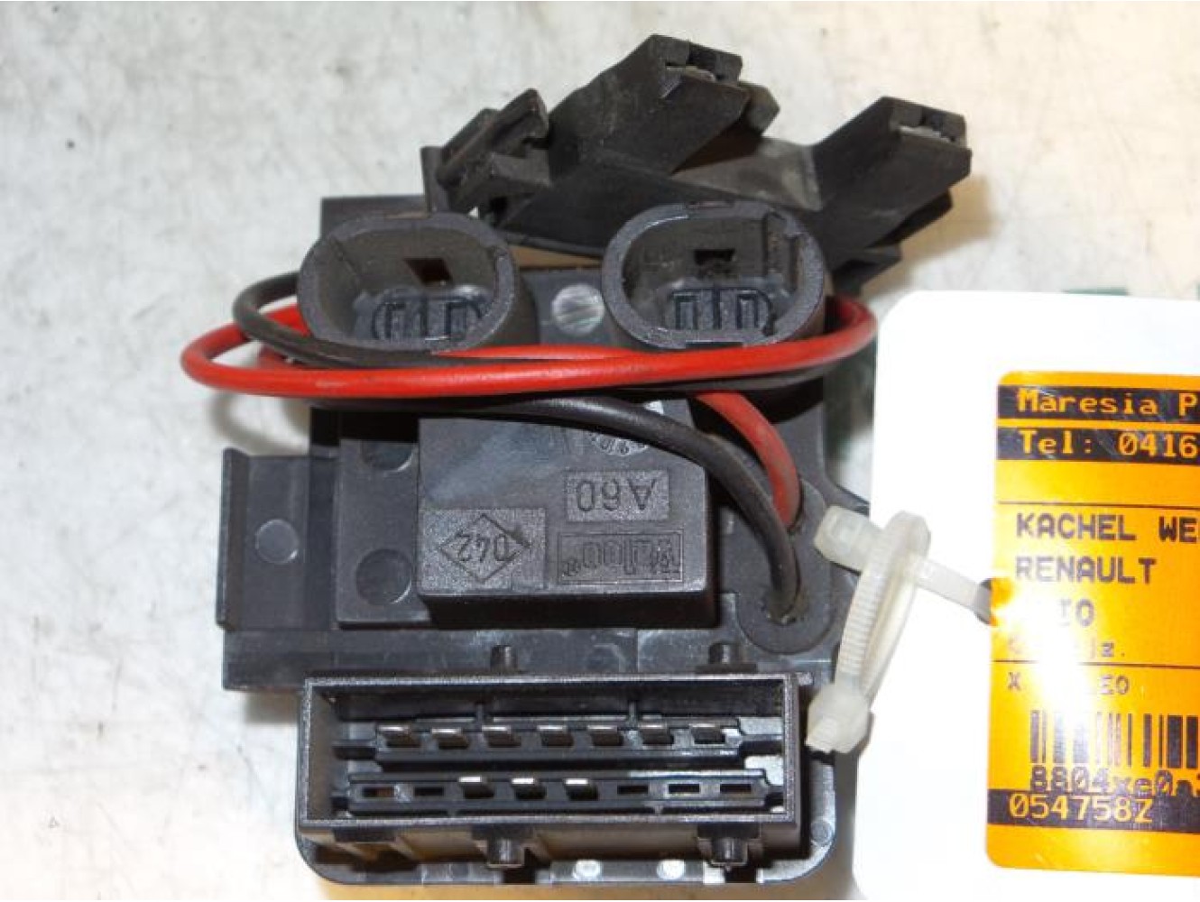 Renault - Clio - Heater resistor