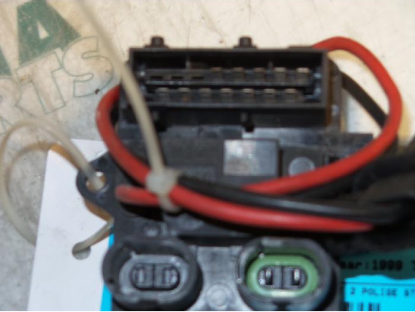 Renault - Clio - Heater resistor