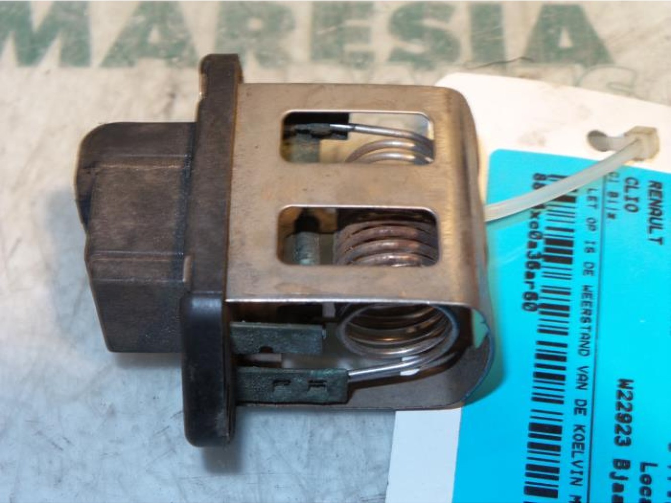 Renault - Clio - Heater resistor
