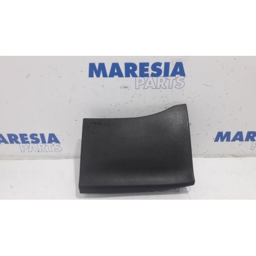 Peugeot - 308 - Right airbag (dashboard)