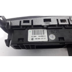 Peugeot - 308 - Panic lighting switch