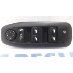 Peugeot - 2008 - Multi-functional window switch
