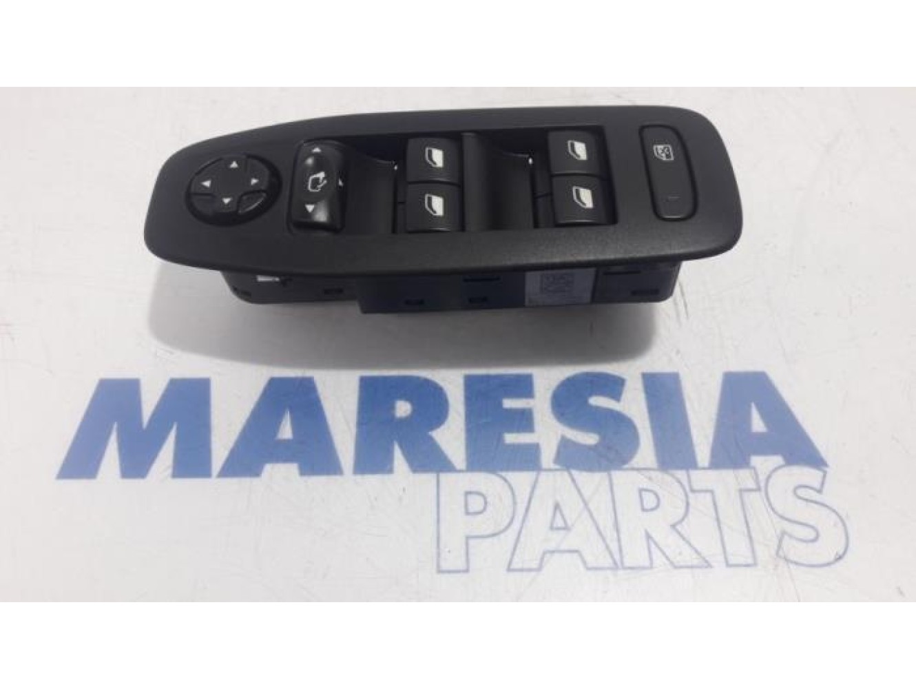 Peugeot - 2008 - Multi-functional window switch