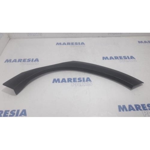 Peugeot - 2008 - Flared wheel arch