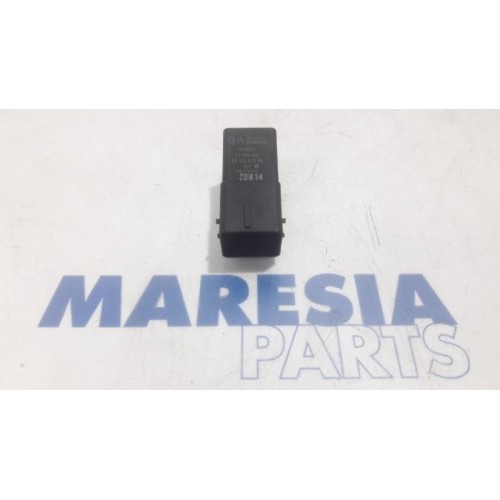 Peugeot - Partner - Glow plug relay