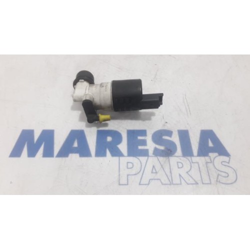 Peugeot - Partner - Windscreen washer pump
