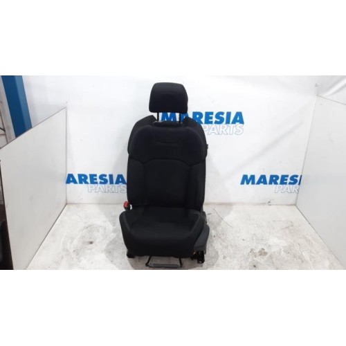 Citroen - C5 - Stoel links
