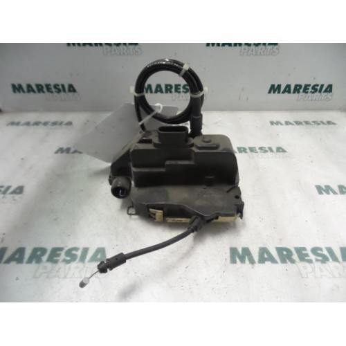 Renault - Megane - Door lock mechanism 2-door, right