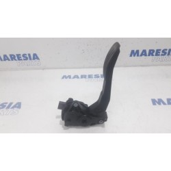 Opel - Movano - Throttle pedal position sensor