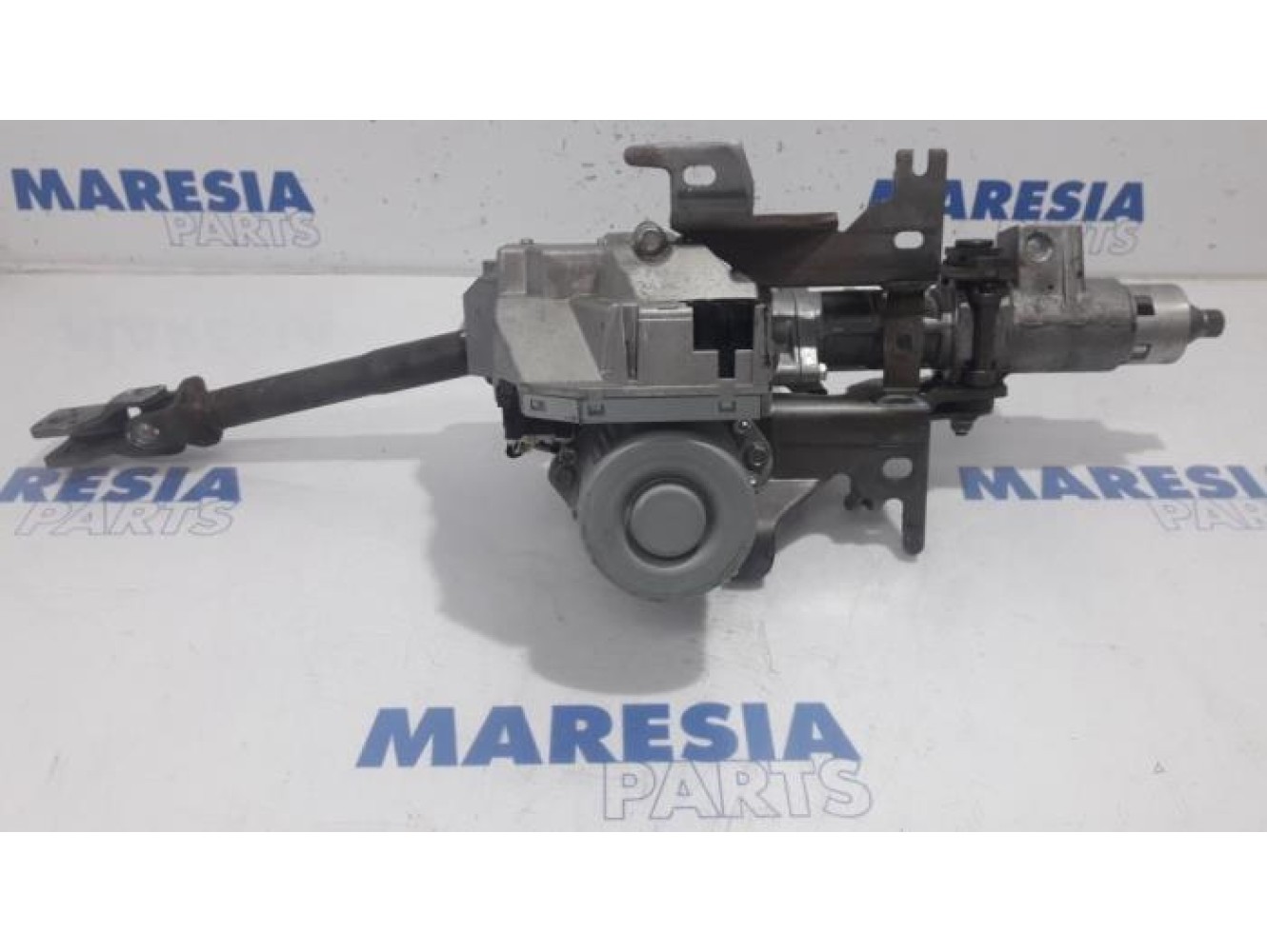 Renault - Kangoo - Steering column housing