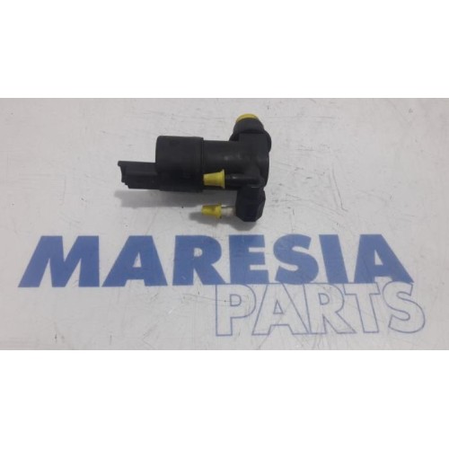 Renault - Kangoo - Pompe lave-glace avant