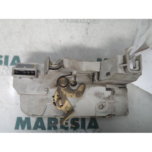 Peugeot - 307 - Rear door mechanism 4-door, right
