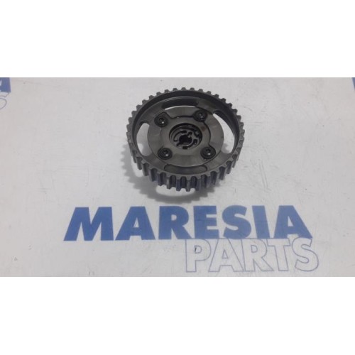 Citroen - DS3 - Camshaft sprocket