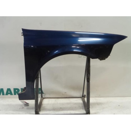Renault - Laguna - Front wing, right