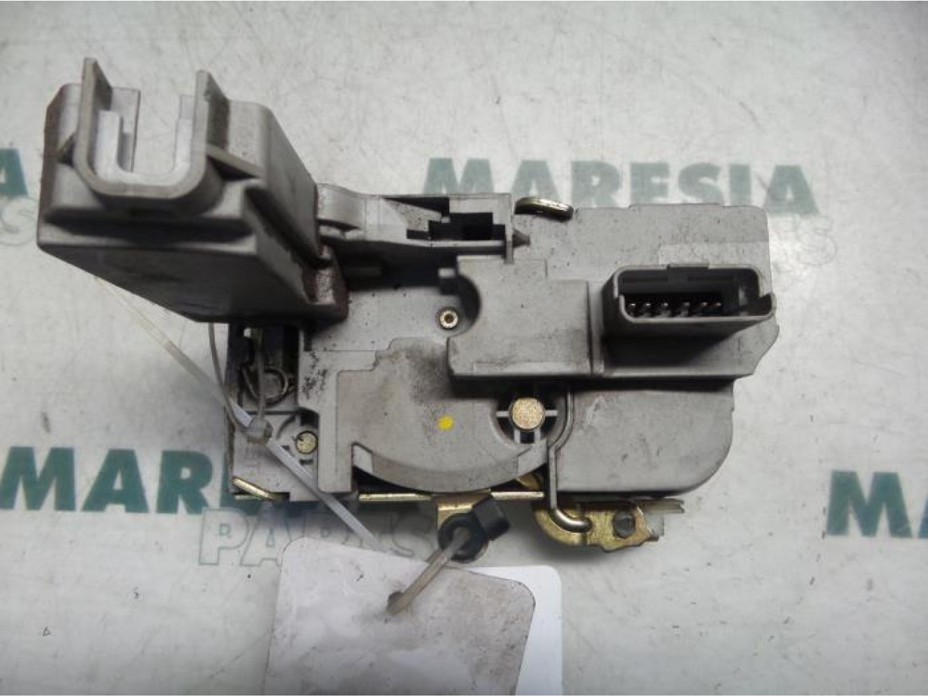 Peugeot - 307 - Türschlossmechanik 4-türig links vorne