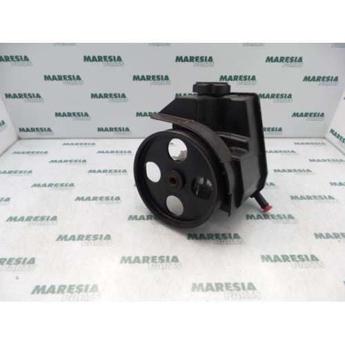 Peugeot - 206 - Power steering pump