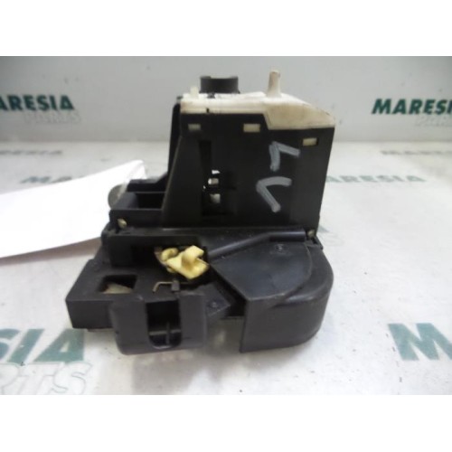 Renault - Clio - Door lock mechanism 2-door, left