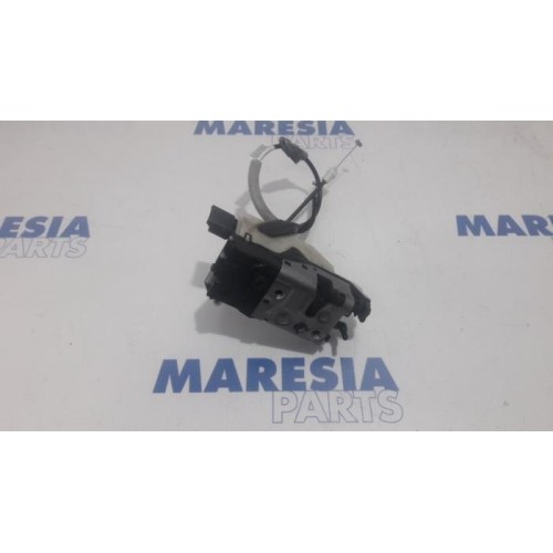 Peugeot - 208 - Front door lock mechanism 4-door, right